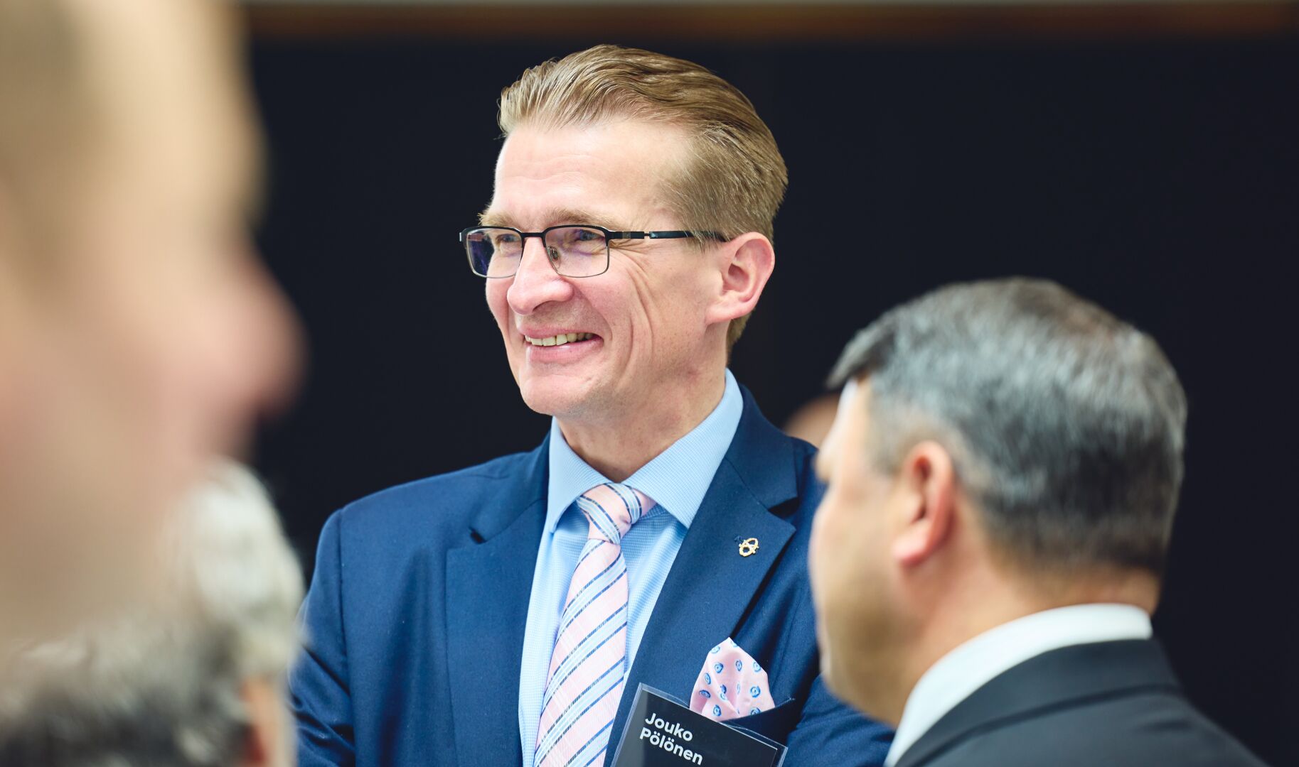Hallituksen jäsen