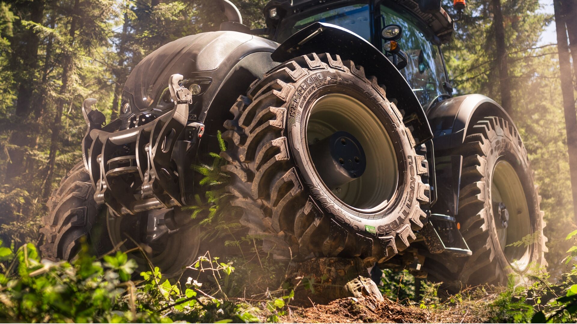 Nokian Tyres Tractor King shows great puncture resistance against tree trunk
