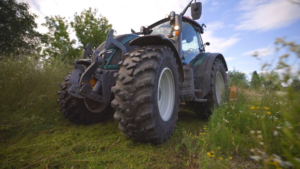 Nokian Tyres Ground King and Nokian Tyres Intuitu smart tires