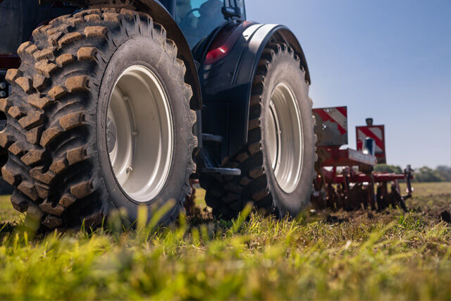 Deutsche Universität testet Nokian Ground King Traktorreifen mit Hybridprofil in großen landwirtschaftlichen Betrieben - die Ergebnisse der Studie sind verblüffend