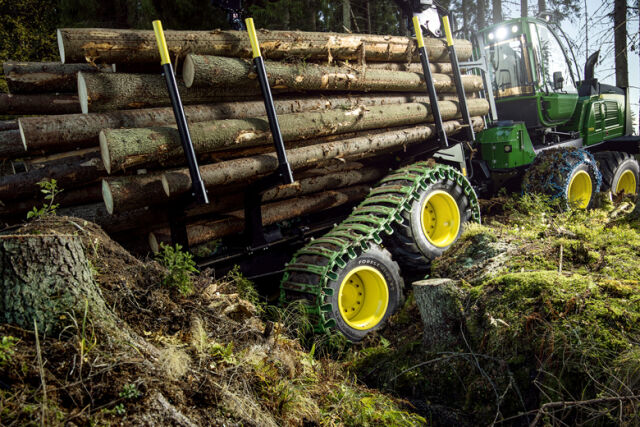 New demands, new generation of tires – Nokian Forest King TRS 2+ offers advanced features for six-wheel forestry machines, while new sizes extend the possibilities of Nokian Forest King F2 and Nokian Forest King TRS 2