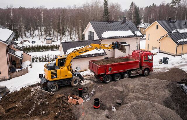 Un pneu qui permet de nouvelles activités – les nouvelles tailles des pneus pour pelles Nokian Ground Kare apportent plus de polyvalence aux pelles sur pneus