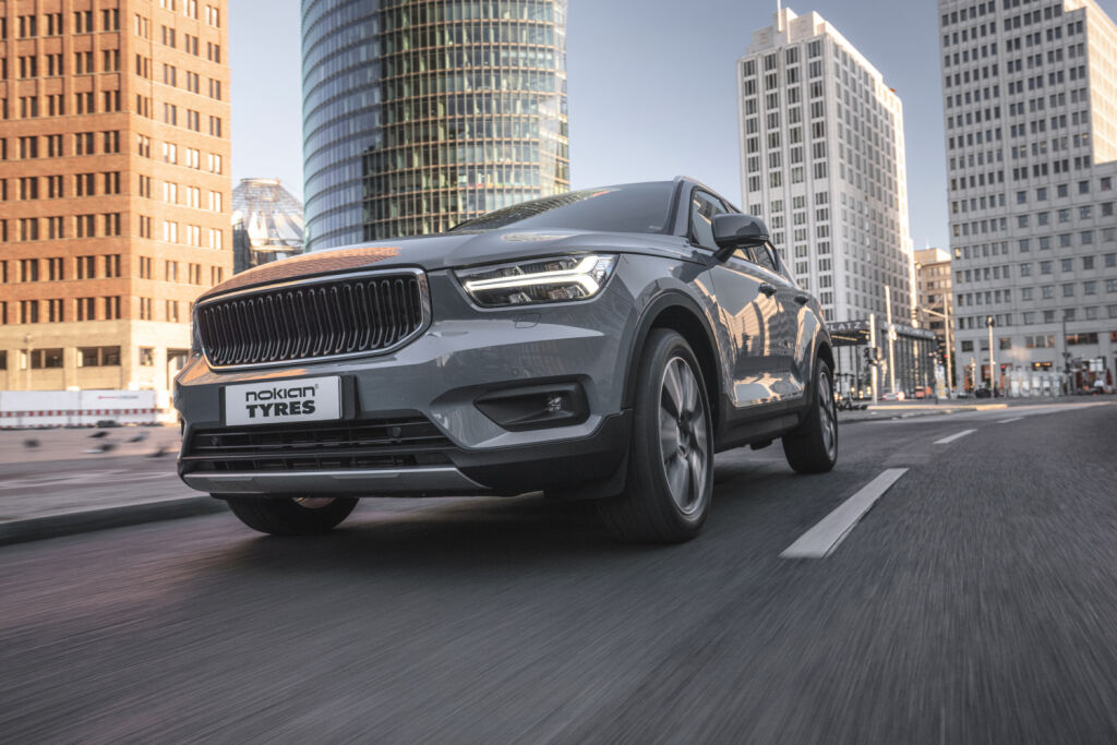 Nokian Tyres WR G4 SUV Performance in all weather conditions / Nokian