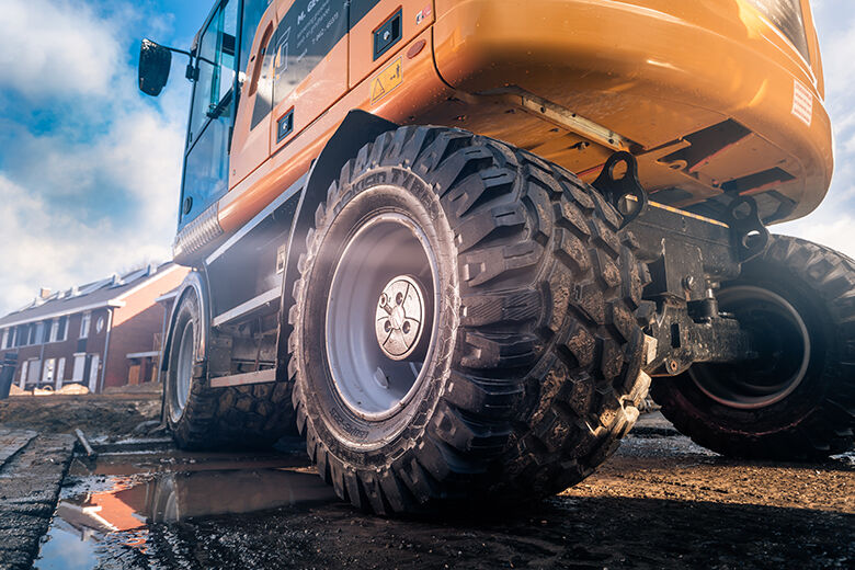 Nokian Tyres Ground Kare brings comfort and stability to a wide range of surfaces: new size 500/45-22.5 available for 7–12-ton wheeled excavators and 5tn compact wheel loaders 